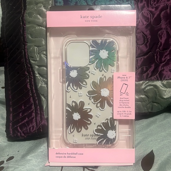 kate spade new york Protective Hardshell Case for iPhone 12 & iPhone 12 Pro - Picture 1 of 3